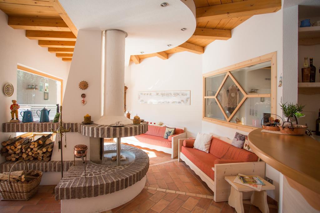 Castelir Suite Hotel Panchia Exterior photo