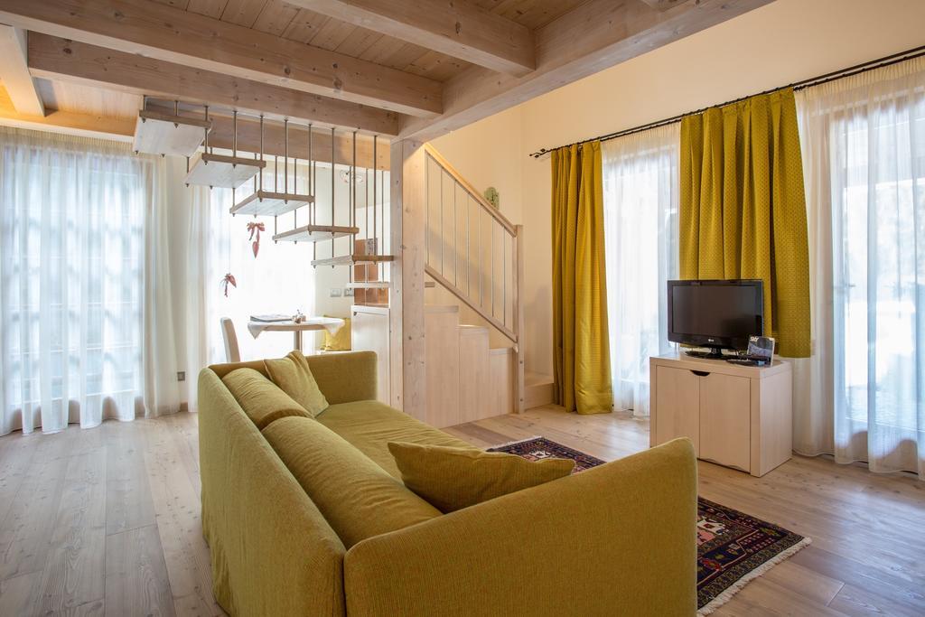 Castelir Suite Hotel Panchia Room photo