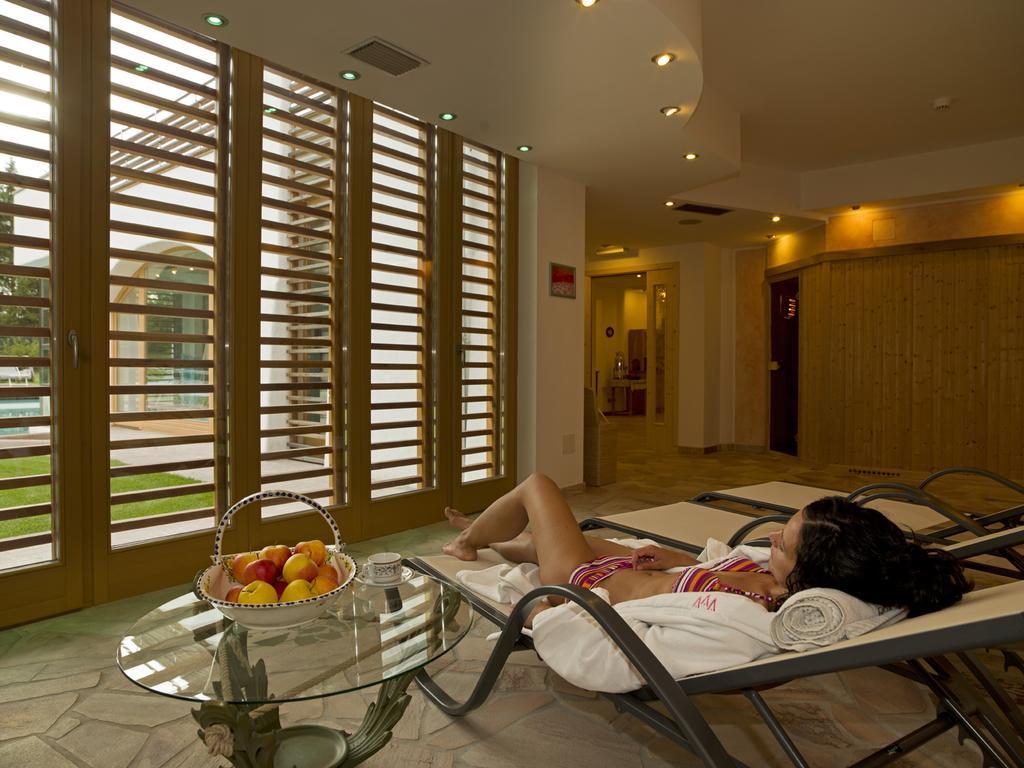 Castelir Suite Hotel Panchia Exterior photo