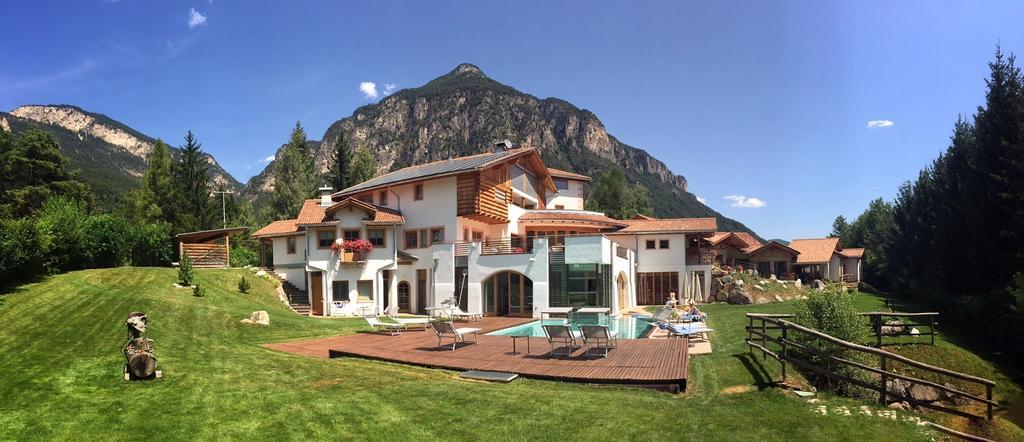 Castelir Suite Hotel Panchia Exterior photo